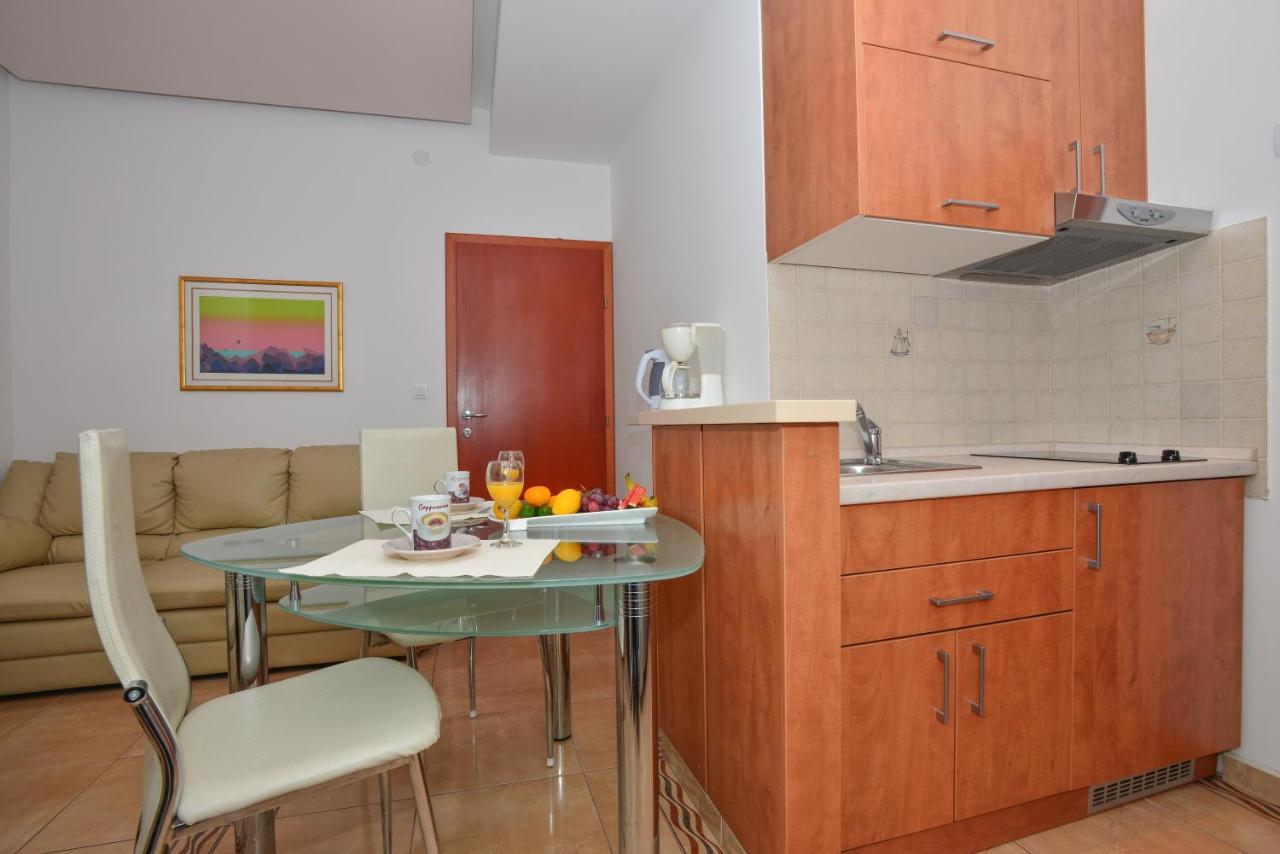 Apartments Marcela Makarska Exterior foto