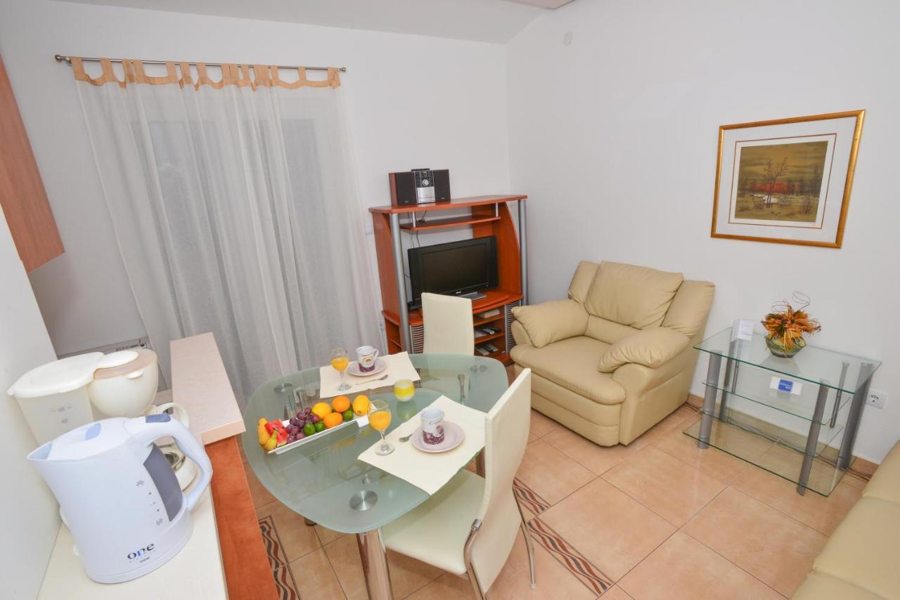 Apartments Marcela Makarska Exterior foto