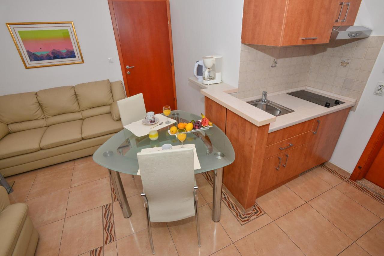 Apartments Marcela Makarska Exterior foto